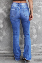 Load image into Gallery viewer, THE SAVANNAH DISTRESSED MEDIUM WASH JEANS
